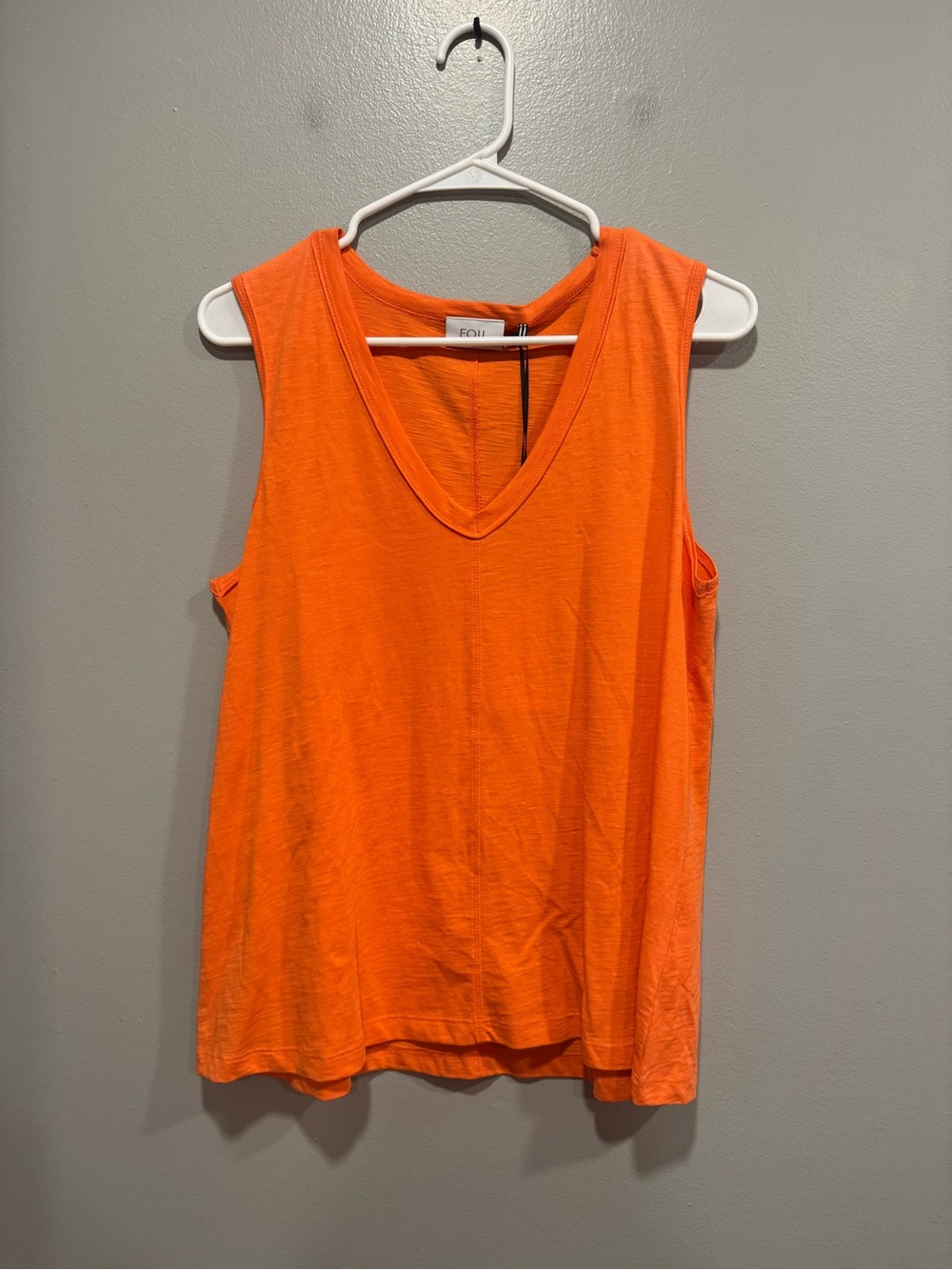 NWT Foil V-Neck Tank Top in Tangerine Size Small